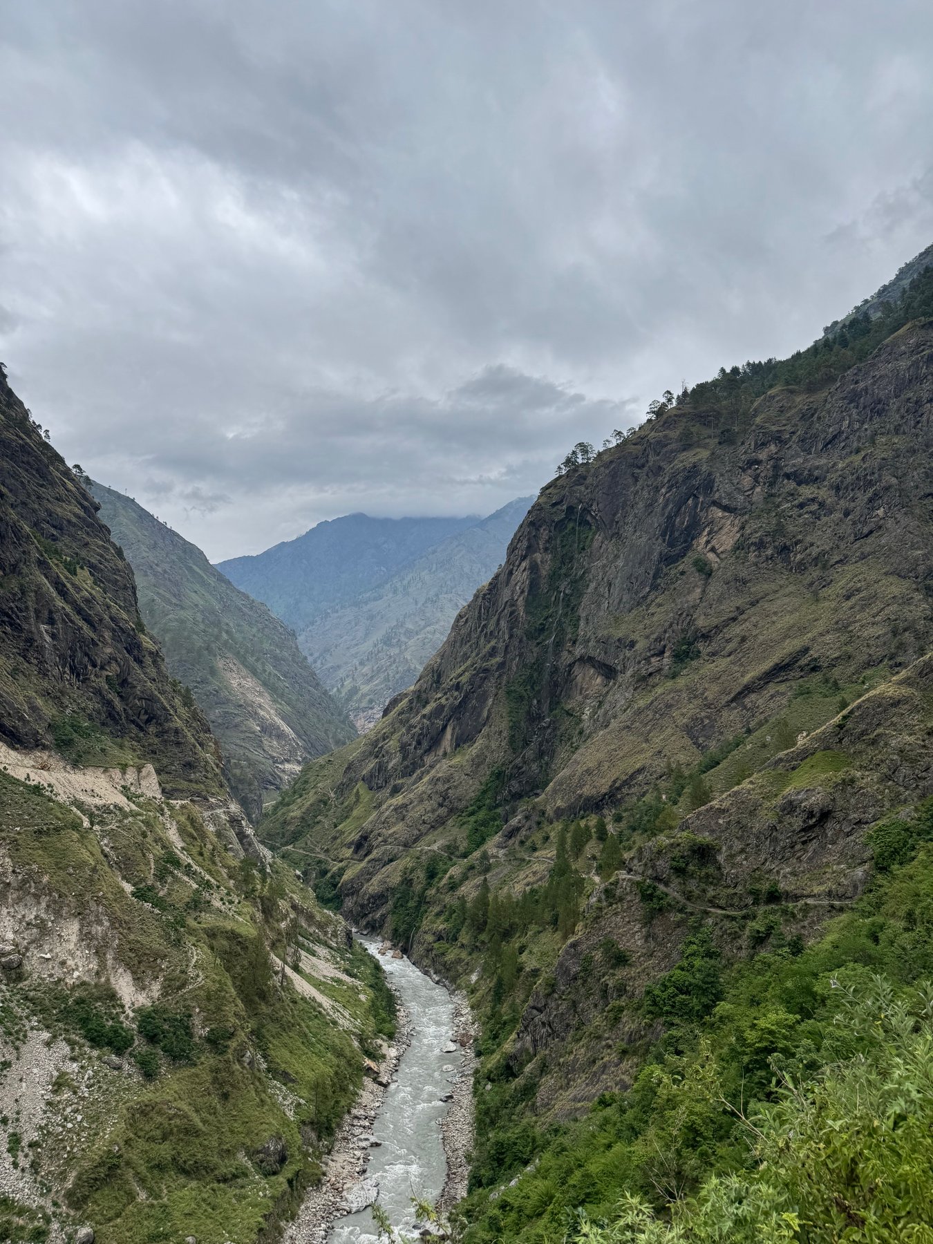 The gorge beneath an overcast sky.